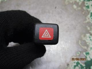 кнопка аварийной сигнализации Mitsubishi Carisma 1 поколение [рестайлинг] 2002, 1.6 л., МКПП, седан, MR381250