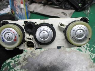 блок управления печки / климат-контроля Mitsubishi Colt 6 поколение (Z20/Z30) 2005, 1.3 л., МКПП, хетчбэк 5 дв., 69667301
