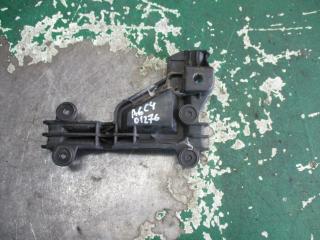 крепление бампера Audi A6 4A/C4 1996, 2.8 л., АКПП, универсал, 4A0807484A