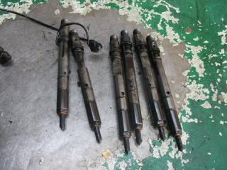 форсунка Audi A4 B5 1998, МКПП, универсал, 059130201A