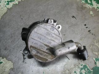 насос вакуумный Mercedes-Benz E-Класс W210/S210 1998, 2.2 л., A6112300065