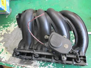 коллектор впускной Mercedes-Benz E-Класс W210/S210 1998, 2.2 л., A61109037
