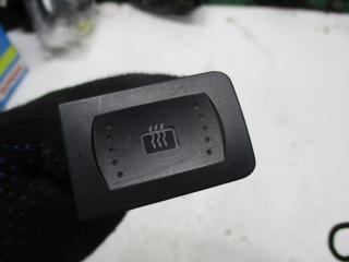 кнопка обогрева заднего стекла Volkswagen Bora 1 поколение 2000, 2.0 л., МКПП, универсал, 1J0953235A