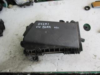 корпус воздушного фильтра Volkswagen Bora 1 поколение 2000, 2.0 л., МКПП, универсал, 1J0129620