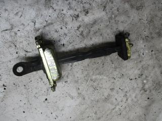 ограничитель открывания двери Hyundai Terracan 1 поколение 2004, 2.9 л., МКПП, внедорожник 5 дв.
