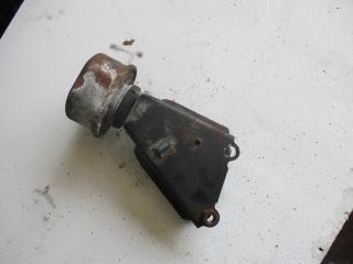 подушка крепления КПП Volkswagen Transporter T4 1996, 2.4 л., 701199201H