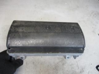 подушка безопасности коленная Mercedes-Benz E-Класс W211/S211 2004, 2.2 л., АКПП, седан, A2118603305