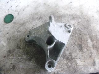 кронштейн КПП Opel Signum C [рестайлинг] 2006, 2.2 л., МКПП, хетчбэк 5 дв., 461117160