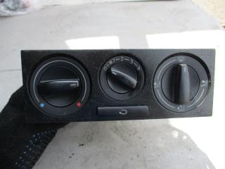 блок управления печки / климат-контроля Volkswagen Golf 3 поколение 1999, 2.0 л., МКПП, универсал, 1J0819045F