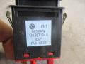 кнопка ручного тормоза (ручника) Volkswagen Golf 3 поколение 1998, 1J0927134 - фото №3