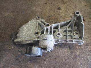 кронштейн (крепление) Renault Clio 2 поколение 2001, 1.5 л., 8200355097