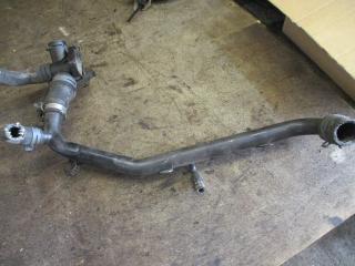 патрубок (трубопровод, шланг) Volkswagen Passat B5 1999, 1.6 л., 06B121071
