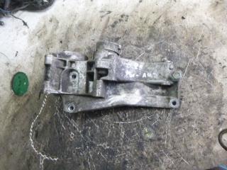 кронштейн генератора Volkswagen Polo 3 поколение 1998, 032145169M