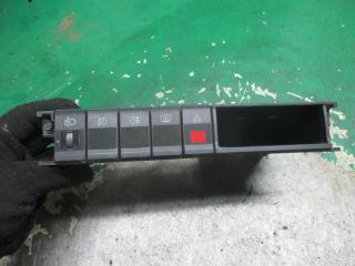 кнопка аварийной сигнализации Audi A6 4A/C4 1996, 2.5 л., МКПП, седан