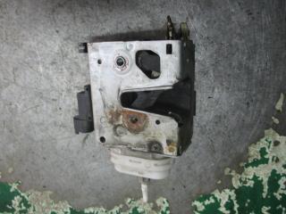 замок двери передней правой Audi A4 B5 1999, 1.9 л., МКПП, универсал