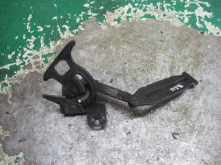 замок капота Audi A6 4A/C4 1996, 2.5 л., МКПП, седан