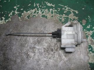 активатор (привод) замка двери Volkswagen Passat B4 1995, 1.8 л., МКПП, универсал, 357862153H
