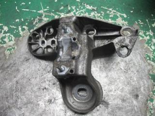 кронштейн двигателя Volkswagen Passat B5 1999, 4B0199351