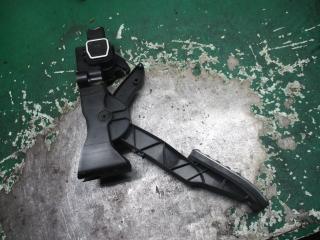 педаль Mercedes-Benz A-Класс W169 2007, 1.7 л., МКПП, хетчбэк 5 дв., A1693000904