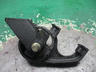 кронштейн двигателя Ford Mondeo 2 поколение 1999, 2.0 л., АКПП, хетчбэк 5 дв., 93BB6P090BD