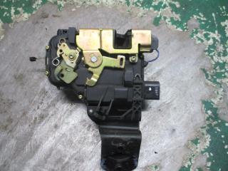 замок двери передней правой Volkswagen Passat B5 1997, 1.6 л., МКПП, седан