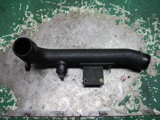 патрубок интеркулера Audi A4 B5 1996, 8D0145840A