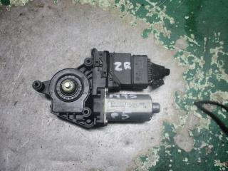 моторчик стеклоподъемника задний правый Volkswagen Passat B5 1997, 1.6 л., МКПП, седан