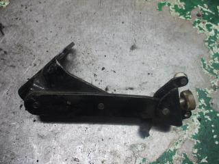 механизм сдвижной двери Volkswagen Caddy 3 поколение 2005, 2K0843398A