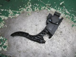 педаль Volkswagen Polo 3 поколение 2001, 1.0 л., МКПП, хетчбэк 5 дв., 6N1721503E