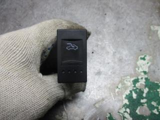 кнопка открывания люка Volkswagen Polo 3 поколение 2001, 1.0 л., МКПП, хетчбэк 5 дв., 6N0959727B