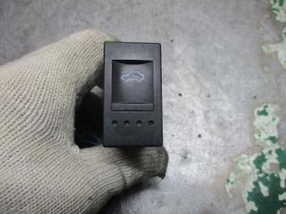 кнопка открывания люка Volkswagen Polo 3 поколение 2001, 1.0 л., МКПП, хетчбэк 5 дв., 6N0959727
