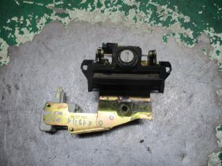 замок багажника Skoda Octavia 1 поколение (A4) 1998, 1.6 л., МКПП, универсал, 1U827565E