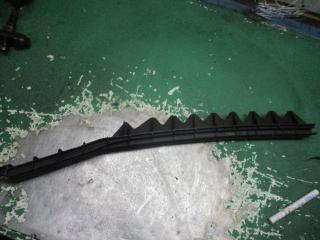 крепление бампера Skoda Superb 1 поколение 2004, 2.5 л., МКПП, седан, 3U5807861A