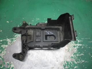 полка аккумулятора Volkswagen Golf 4 поколение 2004, 1.6 л., МКПП, хетчбэк 5 дв., 1K0915333C