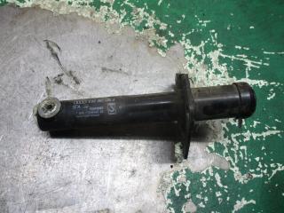 крепление бампера Audi A4 B5 1996, 8D0807134A