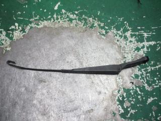 щеткодержатель (поводок стеклоочистителя, дворник) Volkswagen Caddy 2 поколение 2002, 1.9 л., МКПП, фургон, 6K1955407D