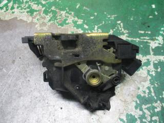 замок двери задней правой Ford Focus 1 поколение [рестайлинг] 2004, 1.6 л., МКПП, универсал, 2S4AA26412DA