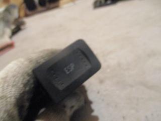 кнопка ручного тормоза (ручника) Volkswagen Golf 3 поколение 1999, 1.4 л., МКПП, хетчбэк 5 дв.