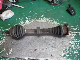 полуось передняя левая (приводной вал, ШРУС) Volkswagen Bora 1 поколение 2001, 1.6 л., МКПП, седан