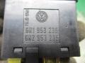 кнопка аварийной сигнализации Volkswagen Polo 3 поколение 1998, 1.6 л., МКПП, универсал, 6N1953235 - фото №3