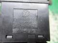 кнопка аварийной сигнализации Volkswagen Polo 2 поколение [рестайлинг] 1994, 1.4 л., МКПП, хетчбэк 5 дв., 6N1953235 - фото №5