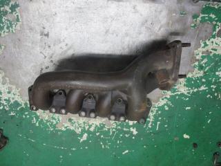 коллектор выпускной Volkswagen Passat B5 1998, 1.8 л., 058253033A