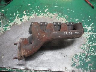 коллектор выпускной Volkswagen Passat B5 1999, 1.8 л., 058253033A