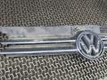 решетка радиатора Volkswagen Golf 4 поколение 2001, 1.6 л., МКПП, универсал, 1J0853651H - фото №5