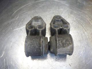 cайлентблок Volkswagen Passat B5 1998, 8E0501522H