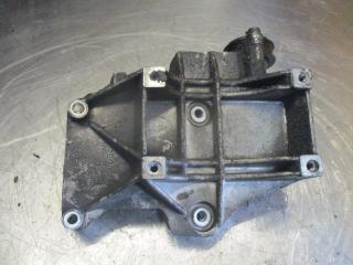 кронштейн компрессора кондиционера Volkswagen Passat B5 1999, 1.8 л., 058260885C