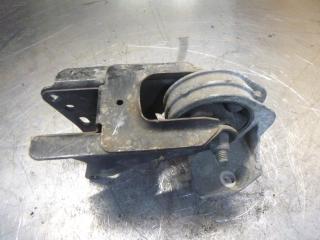 кронштейн КПП Renault Megane 1 поколение 1997, 1.6 л., МКПП, хетчбэк 5 дв., 7700841332M