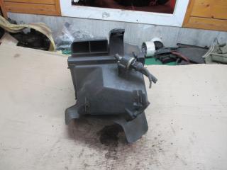 корпус воздушного фильтра Volkswagen Passat B5 1998, 1.8 л., МКПП, седан, 058133837E