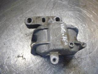 подушка крепления двигателя Volkswagen Golf 4 поколение 2004, 1K0199262AT