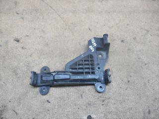 крепление бампера Audi A6 4A/C4 1996, 2.0 л., МКПП, седан, 4A0807483A